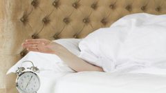 دراسة: 7 اشياء افعلها بعد سماع صوت المنبه