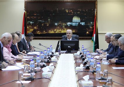 الأول من أيار عطلة رسمية