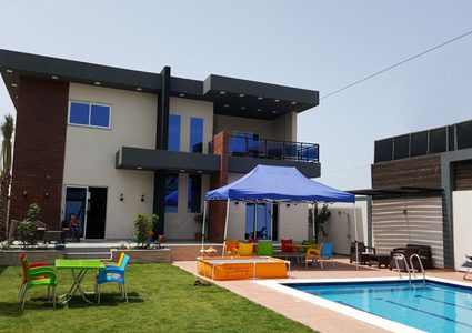 "الشاليهات" ملاذ الغزيين الآمن ووجهة سياحية جديدة