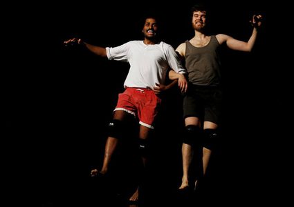 "الرقص الشعبي" يتواصل في رام الله