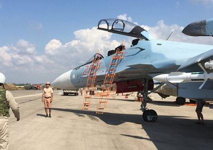 روسيا تخفض عدد طائراته بقاعدة حميميم السورية