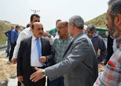 الحساينة يصدر تعليماته بمباشرة صيانة سريعة لطريق وادي الباذان