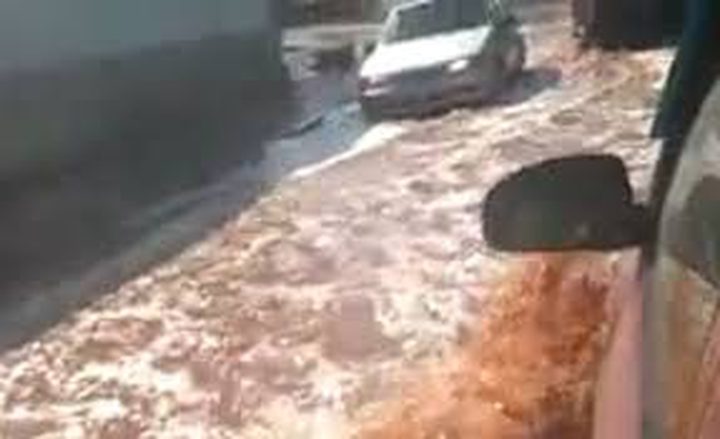 "فيضان" عصير في بلدة روسية