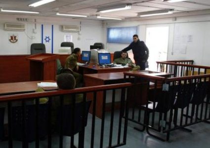 الاحتلال يحكم بالسجن على محامي فلسطيني