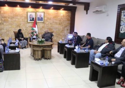 الوفد الكويتي يمدد زيارته لفلسطين