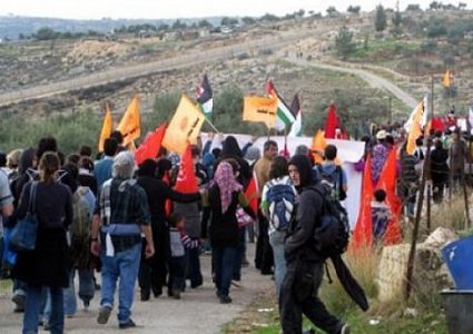 مسيرة نعلين الاسبوعية تؤكد دعمها لمطالب الاسرى