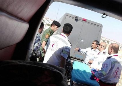 الهلال الاحمر يستلم جثمان الشهيد مشاهرة