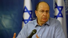 يعالون: ليبرمان لا يصلح لأن يكون وزير بالحكومة