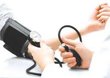 تحذير مهم عند قياس ضغط الدم في المنزل