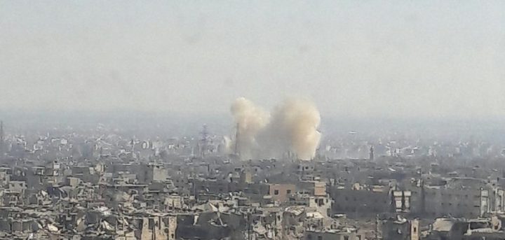 معارك عنيفة في القابون السوري وغارات على أدلب