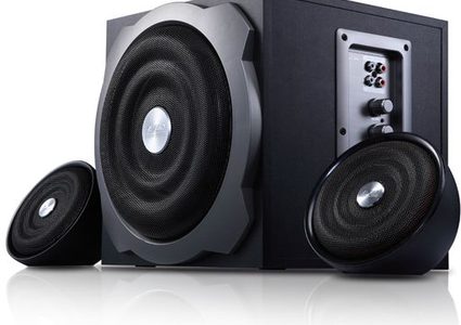 تخيل سماعات مصنوعة من الخرسانة