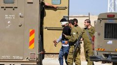 اعتقال شاب على معبر الكرامة