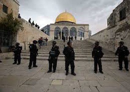 الاحتلال يفرج عن الفتاة صمود ابو خضير بشروط