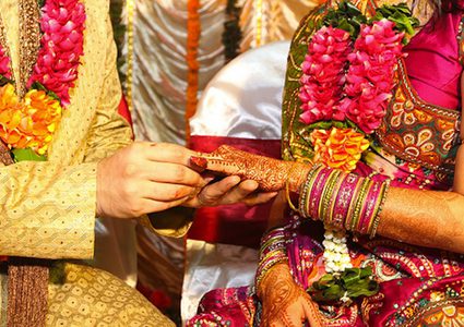 العصا للعرائس هدية من رئيس الوزراء الهندي!