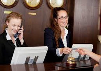 فندق أنثوي في دبي