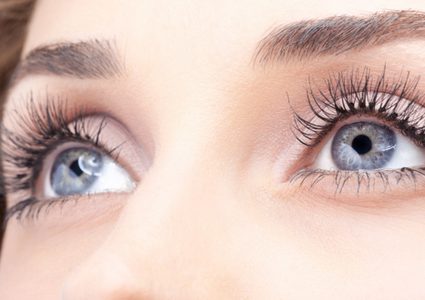 كيف تظهرين العيون الصغيرة؟