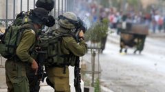 إطلاق عبوة ناسفة على قوات الاحتلال