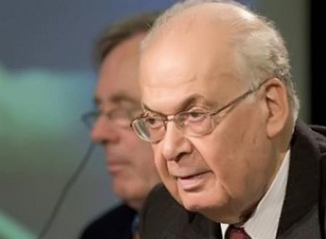 الرئيس اللبناني الأسبق يضرب عن الطعام ليوم واحد تضامناً مع الأسرى