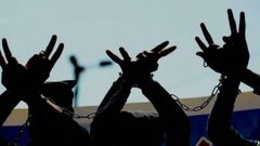 (17 ) يومًا للملحمة .. الاحتلال يلعب بالنار