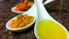 زيت الكركم وفوائد رائعة للبشرة والشعر