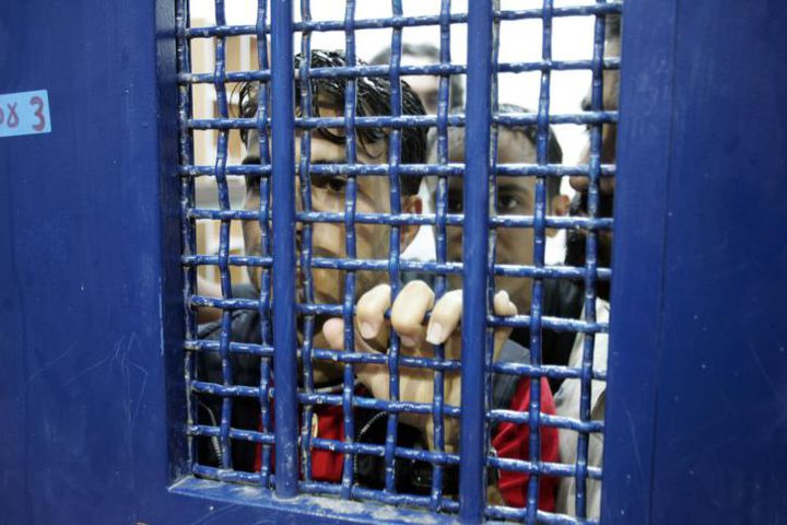 القيادة الفلسطينية للمنادين بوقف رواتب الأسرى: "إلعبوا بعيد"