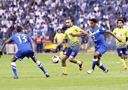 الهلال السعودي ينهي الموسم بفوز ساحق