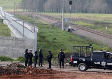 طرق جديدة وعبقرية في تهريب المخدرات بالمكسيك