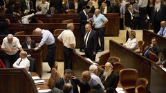 أعضاء كنيست يحرضون على محامي الأسرى