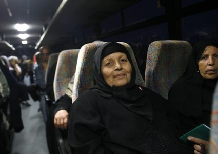 36 من اهالي أسرى غزة يزورون ذويهم اليوم