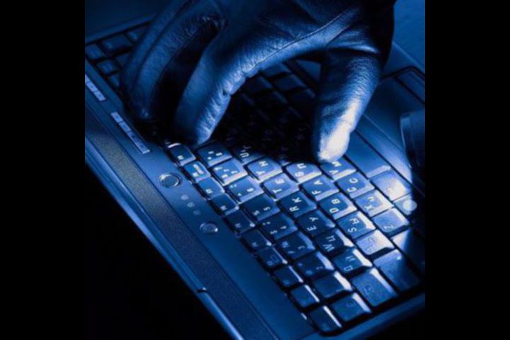 عصابة إسرائيلية تنتحل شخصية وزير فرنسي لتنفيذ عمليات نصب