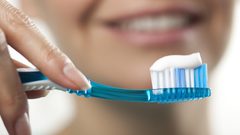 طرق العناية بالأسنان في رمضان