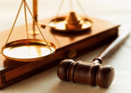 الغزيون يلجأون للقضاء العرفي في منازعاتهم