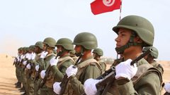 رئيس تونس: من هنا الجيش سيحمي مناطق الإنتاج