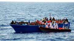 اعتراض 500 مهاجر غير شرعي قبالة السواحل الليبية