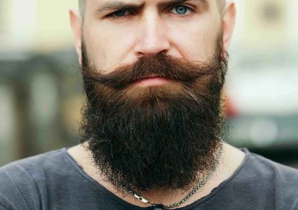 الرجال ذو اللحى أفضل للزواج والإستقرار