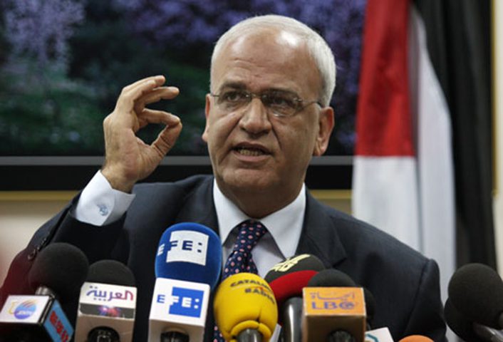 عريقات يطالب المجتمع الدولي التدخل لتلبية مطالب الأسرى
