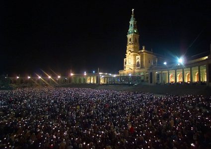 إقبال هائل في ذكرى مئوية "رؤية العذراء"