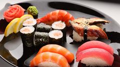 أطباء يحذرون توقفوا عن تناول السوشي