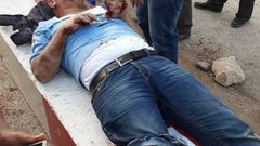 مشغِّل إسرائيلي يدهس عمالًا فلسطينيين "فيديو"