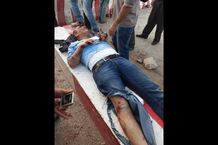 مشغِّل إسرائيلي يدهس عمالًا فلسطينيين "فيديو"