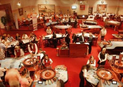 الشرطة الإسرائيلية تمنع أفرادها من ارتياد نوادي القمار