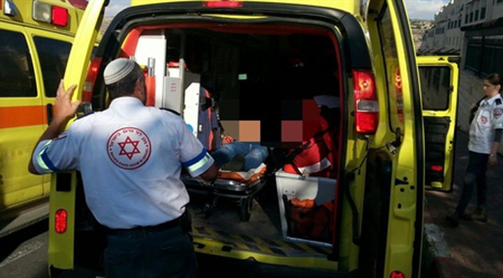 إصابة اسرائيلي جراء تعرضه للطعن
