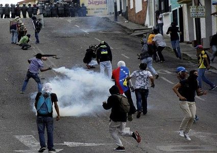 فنزويلا: ارتفاع حصيلة قتلى الاحتجاجات إلى 44 شخصا