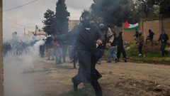 إصابة تسعة مواطنين وتحطيم زجاج خمس مركبات في كفر قدوم