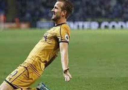 هاري كين يقود توتنهام لاكتساح ليستر بسداسية