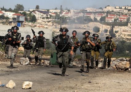 اعتقال طفل وإصابة آخر على مدخل نعلين الشرقي