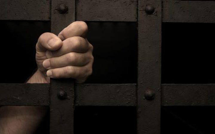 أسيران من الضفة وغزة يدخلان أعواما جديدة في السجون
