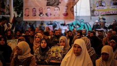 مسيرة تضامنا مع الأسرى في بلدة الخضر