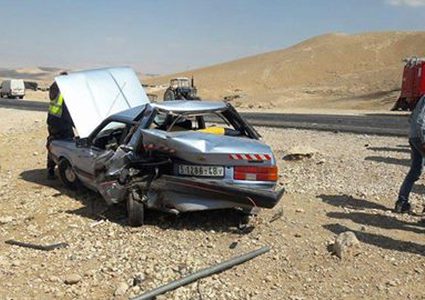 اصابات في حادث تصادم بين مركبتين على طريق المعرجات (صور)