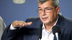 قراقع يطالب الصليب الأحمر بإصدار موقف شامل